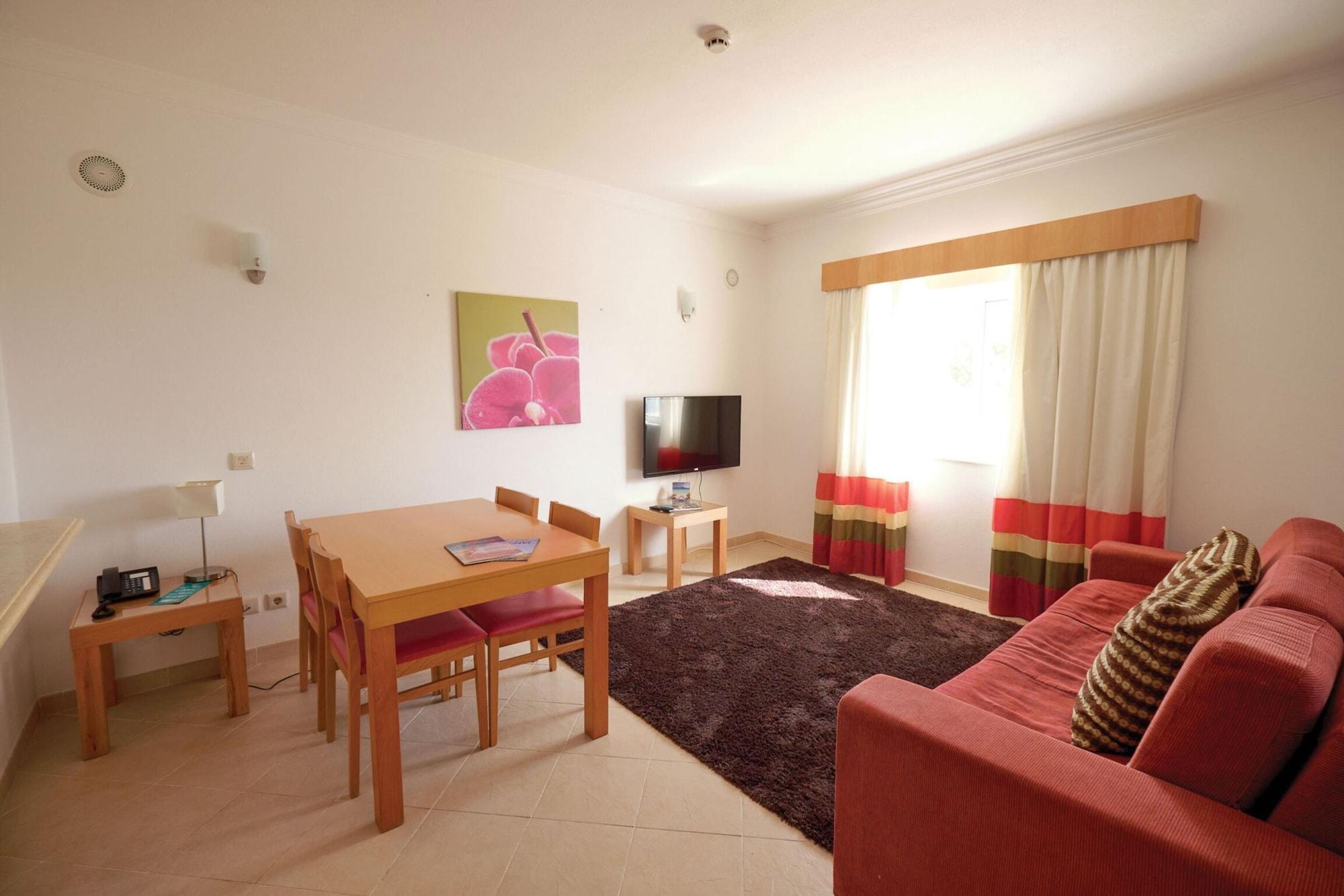 Grand Muthu Forte Do Vale Албуфейра Экстерьер фото A typical apartment