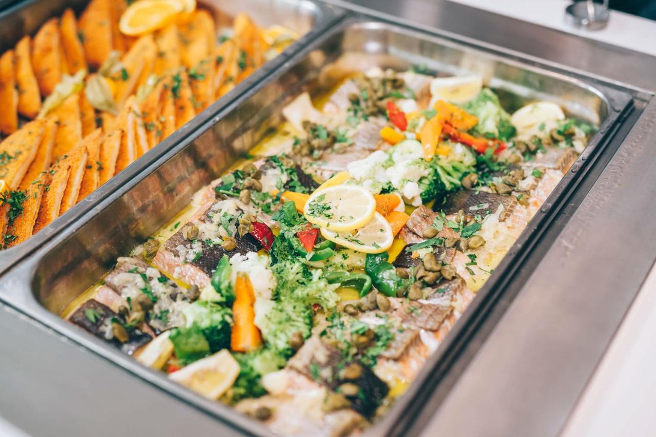 Grand Muthu Forte Do Vale Албуфейра Экстерьер фото A chafing dish