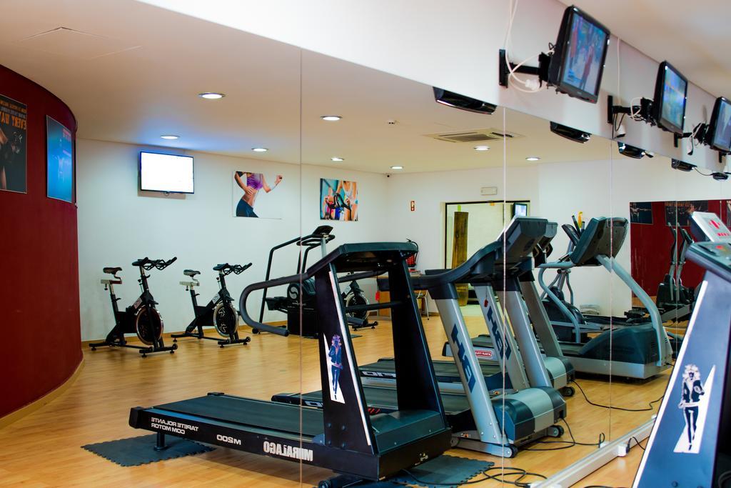 Grand Muthu Forte Do Vale Албуфейра Экстерьер фото The gym at the hotel